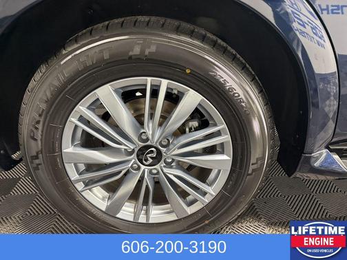 2024 INFINITI QX80 Luxe