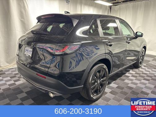 Crystal Black Pearl 2026 Honda HR-V AWD Sport