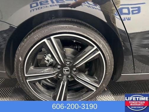 Crystal Black Pearl 2026 Honda Accord SE
