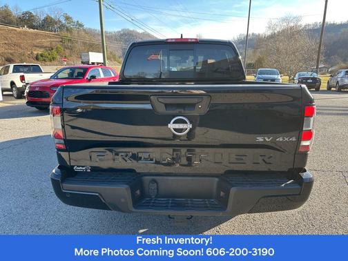 2024 Nissan Frontier SV