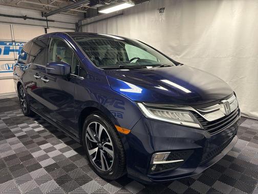 Obsidian Blue Pearl 2018 Honda Odyssey Elite