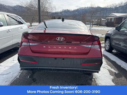 2025 Hyundai ELANTRA Sport