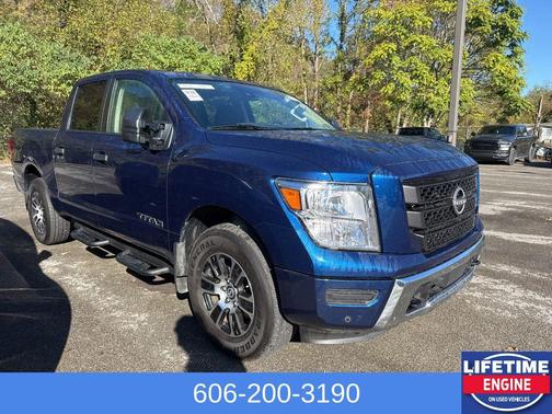 2024 Nissan Titan SV