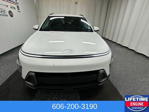 2024 Hyundai KONA SEL