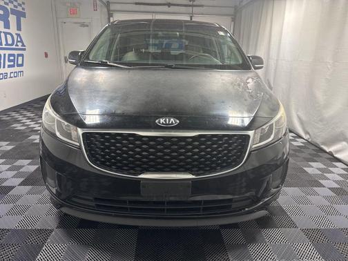 2015 Kia Sedona LX