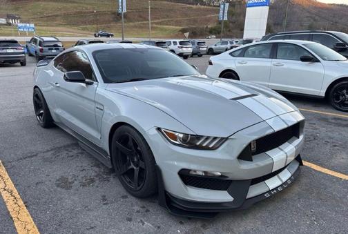 2017 Ford Shelby GT350 Base
