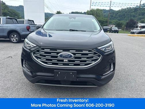 Agate Black Metallic 2019 Ford Edge Titanium