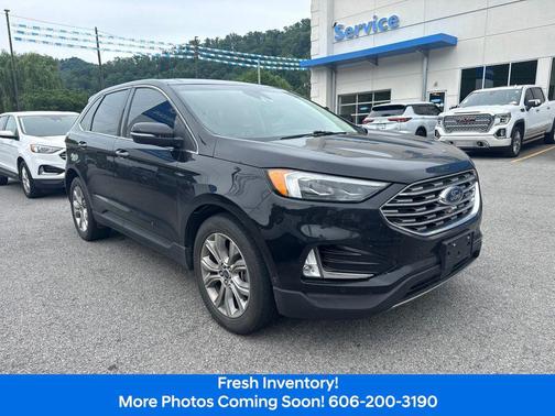 Agate Black Metallic 2019 Ford Edge Titanium