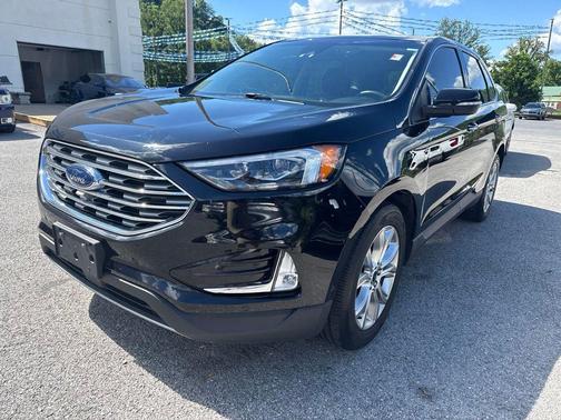 Agate Black Metallic 2019 Ford Edge Titanium