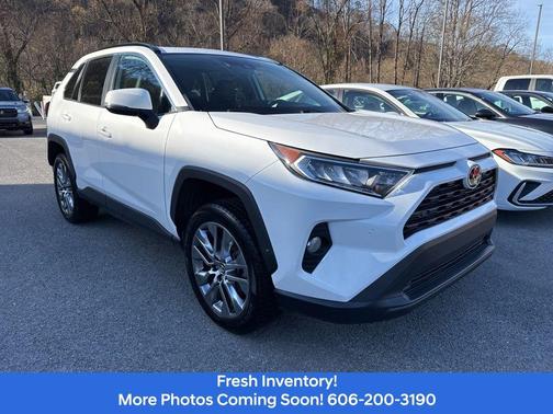 2020 Toyota RAV4 XLE Premium