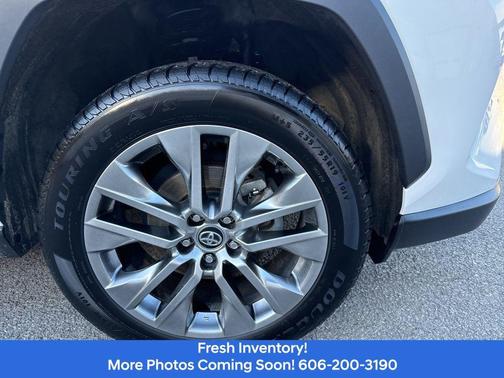 2020 Toyota RAV4 XLE Premium