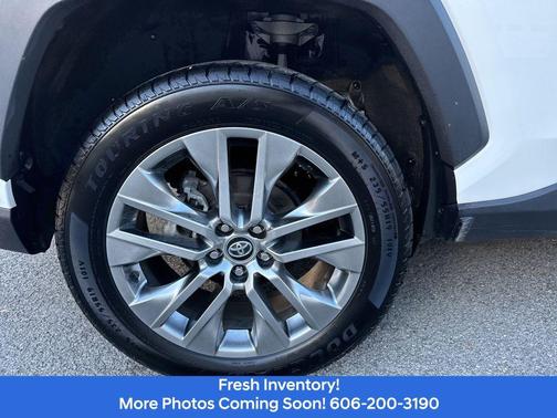 2020 Toyota RAV4 XLE Premium