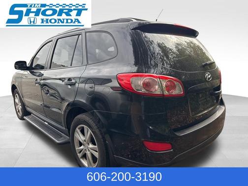 2011 Hyundai SANTA FE SE