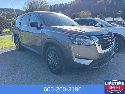 2024 Nissan Pathfinder S 4WD