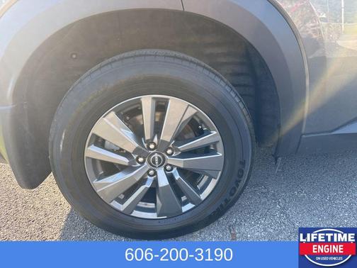 2024 Nissan Pathfinder S 4WD