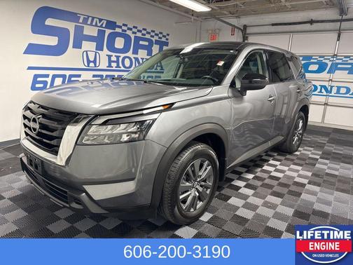 2024 Nissan Pathfinder S 4WD