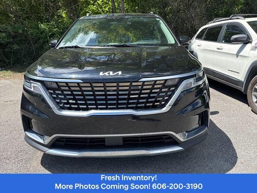 Aurora Black 2022 Kia Carnival SX