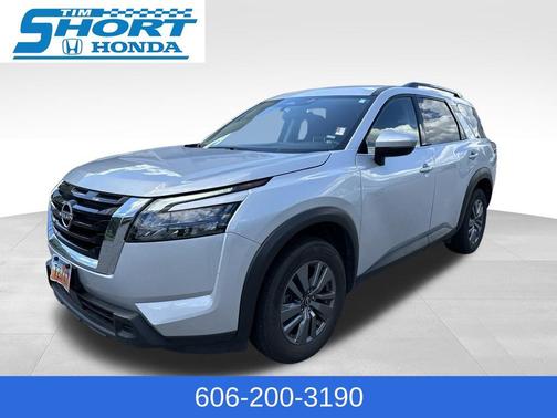 Brilliant Silver Metallic 2025 Nissan Pathfinder SV 4WD