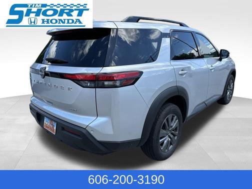 Brilliant Silver Metallic 2025 Nissan Pathfinder SV 4WD