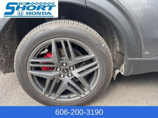 Carbonized Gray Metallic 2025 Ford Explorer ST-Line