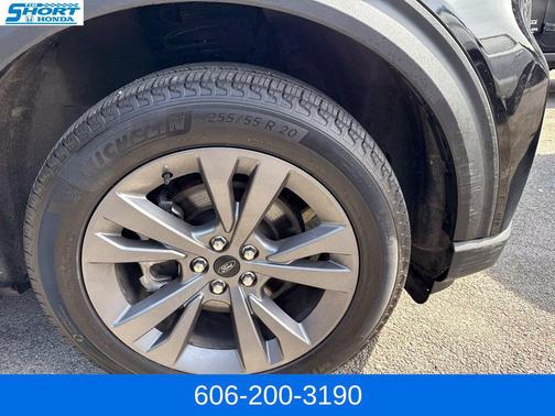 Agate Black Metallic 2025 Ford Explorer Active