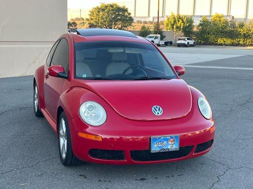 2010 Volkswagen New Beetle 2.5L