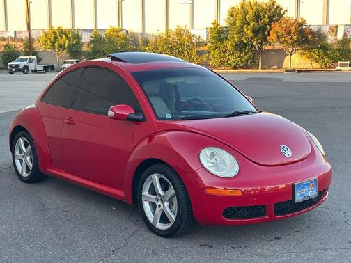 2010 Volkswagen New Beetle 2.5L