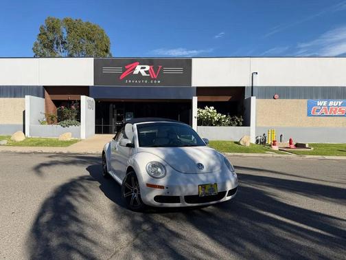 2009 Volkswagen New Beetle S