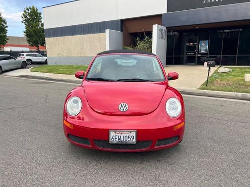 2008 Volkswagen New Beetle S