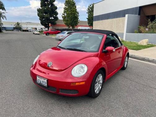 2008 Volkswagen New Beetle S