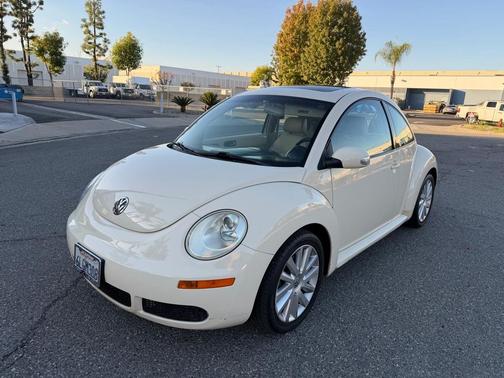 2008 Volkswagen New Beetle S