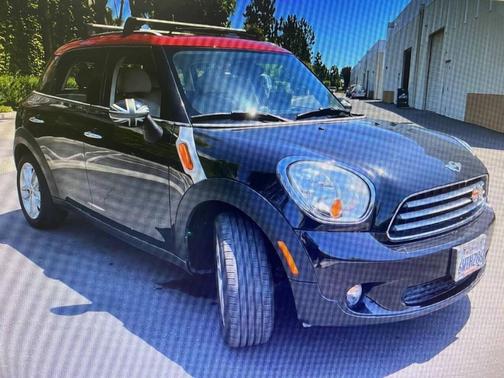 2012 MINI Cooper Countryman Base