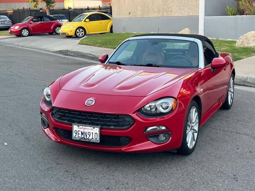 2017 FIAT 124 Spider Base