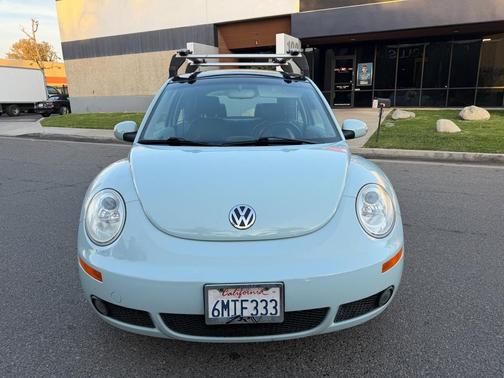 2010 Volkswagen New Beetle 2.5L
