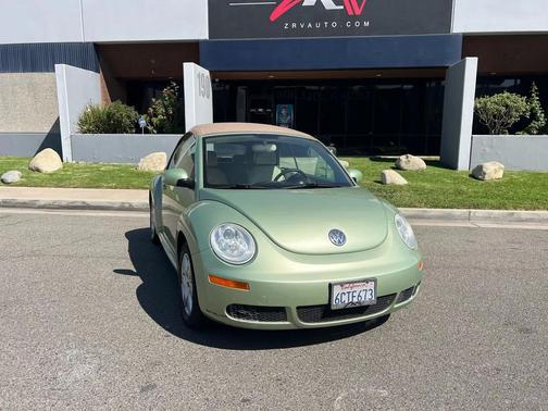 2009 Volkswagen New Beetle S