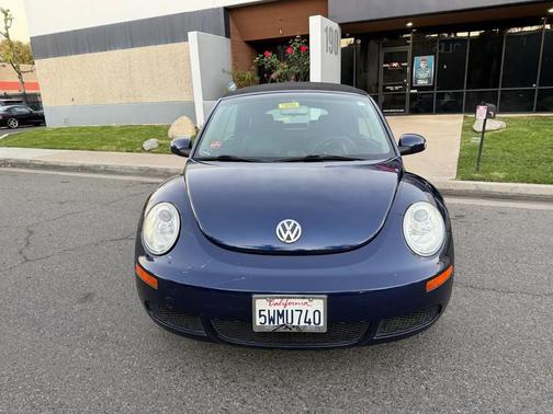 2006 Volkswagen New Beetle 2.5