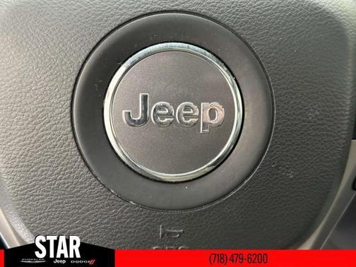 2022 Jeep Grand Cherokee WK Laredo