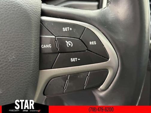 2022 Jeep Grand Cherokee WK Laredo
