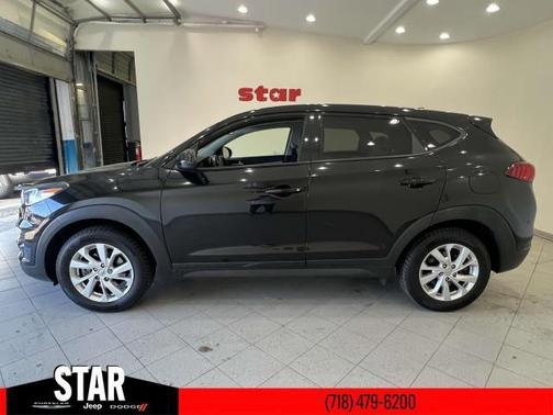 2021 Hyundai TUCSON SE