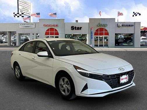 2022 Hyundai ELANTRA SE
