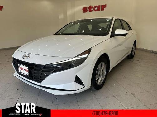 2022 Hyundai ELANTRA SE