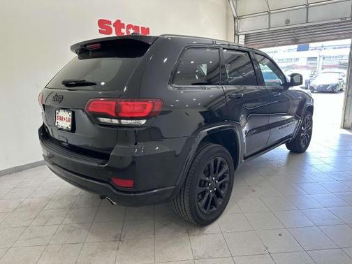 2022 Jeep Grand Cherokee WK Laredo