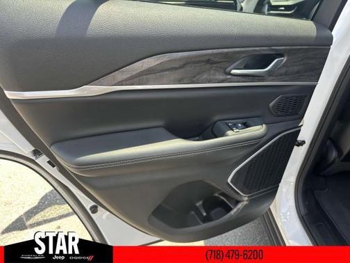2022 Jeep Grand Cherokee 4xe Base