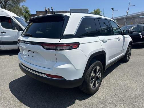 2022 Jeep Grand Cherokee 4xe Base