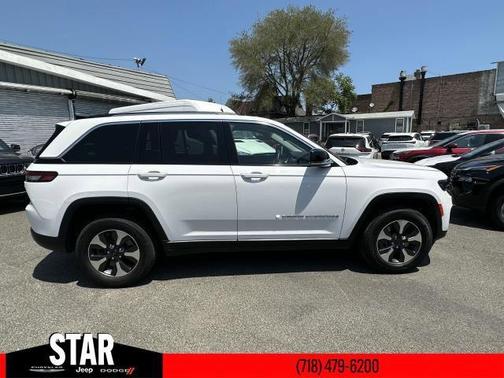 2022 Jeep Grand Cherokee 4xe Base