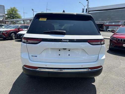 2022 Jeep Grand Cherokee 4xe Base