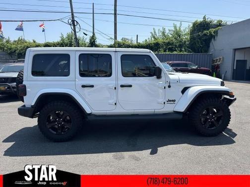 2020 Jeep Wrangler Unlimited Sahara Altitude