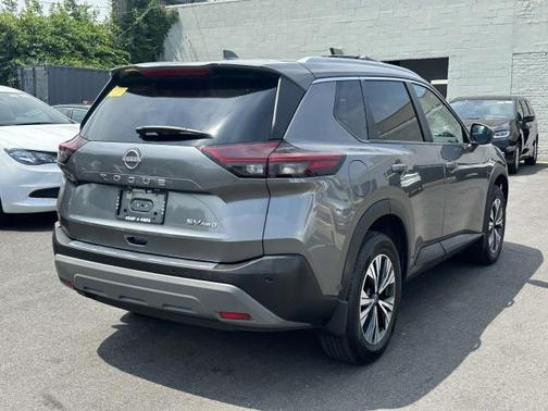 2022 Nissan Rogue SV