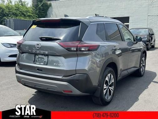 2022 Nissan Rogue SV
