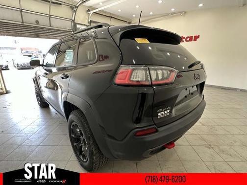 2021 Jeep Cherokee Trailhawk